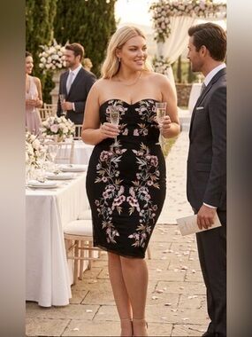 City Chic Black Strapless Floral Embroidered Bodycon Dress